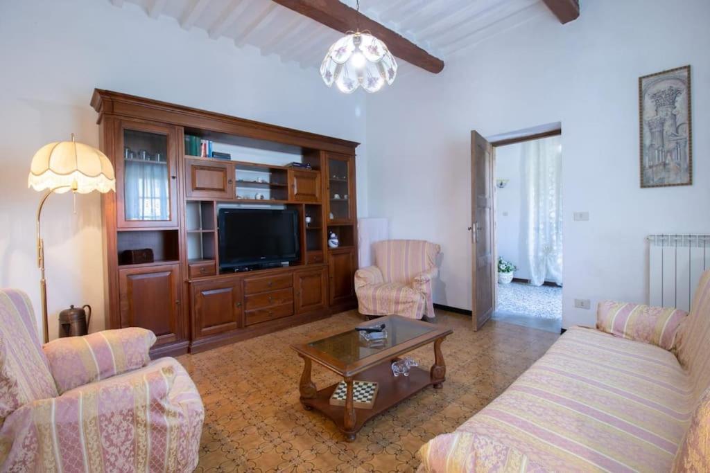 Casale Toscano Piscina Wi-Fi Capannori Bagian luar foto